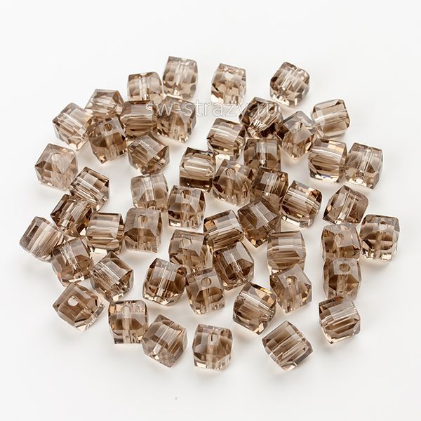 Бусины-кубики 6 мм светло-коричневый прозрачный*